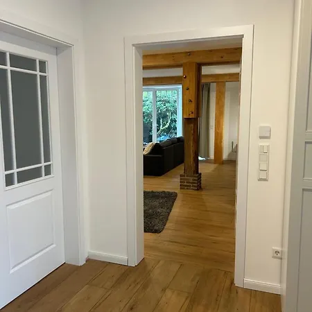 Neues Landappartement - Mit Eigener Terrasse Wiefelstede