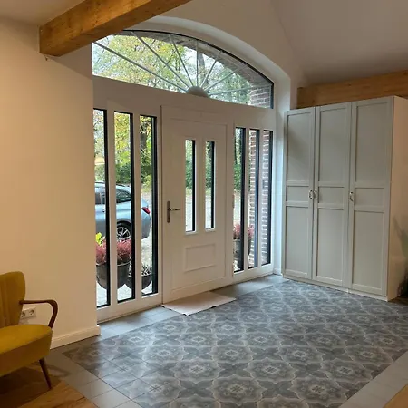 Neues Landappartement - Mit Eigener Terrasse Apartman