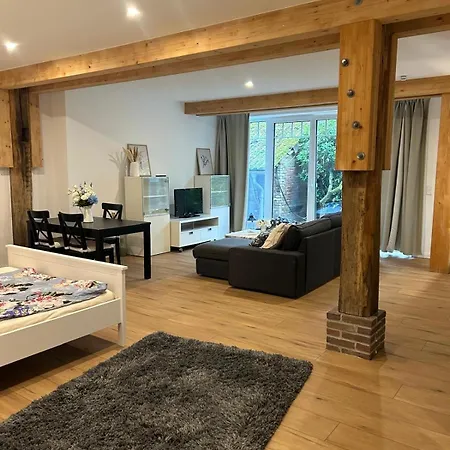 Neues Landappartement - Mit Eigener Terrasse Apartman Wiefelstede