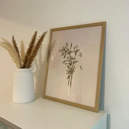 Neues Landappartement - Mit Blick In Den Garten *